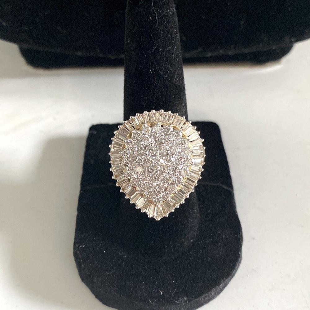 Pear shaped ballerina 2 cttws Diamond ring in 14kt yellow gold.